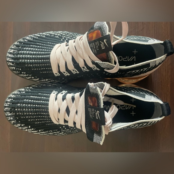 Nike Shoes - Nike Air VaporMax Sneakers 'Pink Rose' size 8